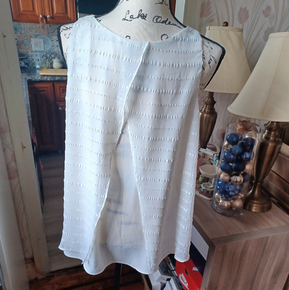 Vince Camuto Split Back Blouse - image 3